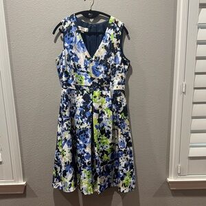🌸 Kasper Floral Sleeveless Dress – Blue & Green – SZ 6 🌸